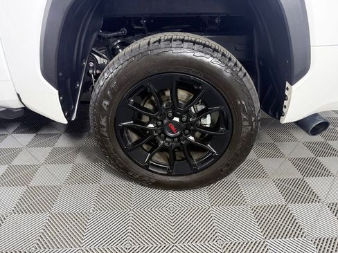 Used 2025 Toyota Tundra SR5 image 33