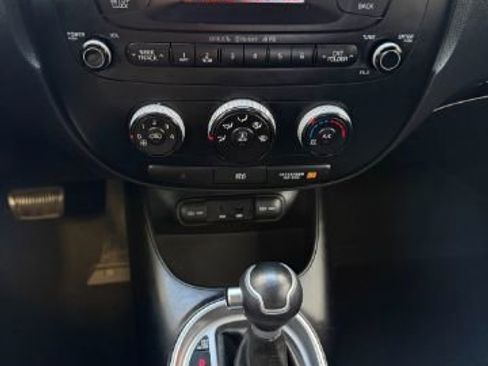Used 2014 Kia Soul image 18