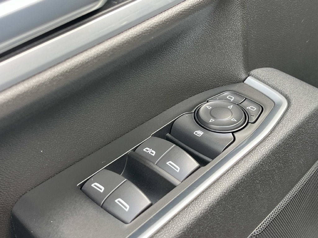 Used 2026 Chevrolet Silverado 2500 LT AWD/4WD image 25