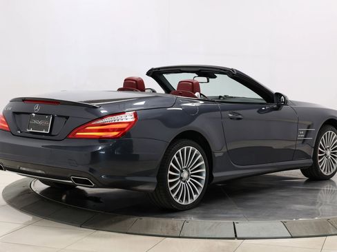 Used 2015 Mercedes-Benz SL 550 SL 550 Roadster 2D image 4