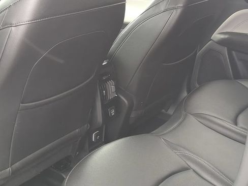 Used 2025 Jeep Compass Limited AWD/4WD image 17