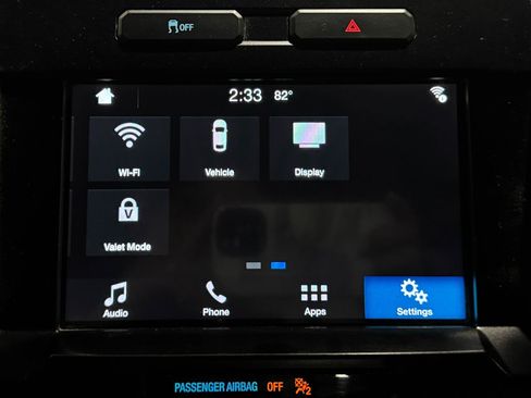 Used 2016 Ford F150 XLT w/ Equipment Group 302A Luxury AWD/4WD image 9
