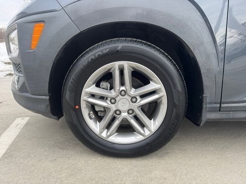 Used 2018 Hyundai Kona SE image 31