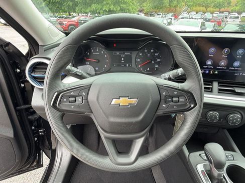 New 2026 Chevrolet Trax LS FWD image 19