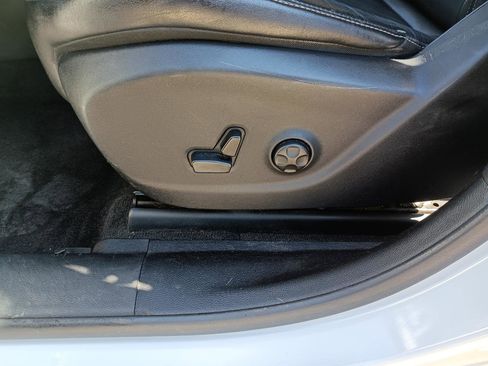 Used 2014 Jeep Cherokee Limited w/ Technology Group image 25