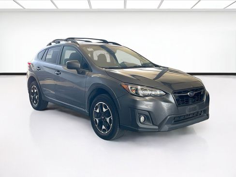 Used 2020 Subaru Crosstrek 2.0i Premium w/ Moonroof Package 1 AWD/4WD image 3