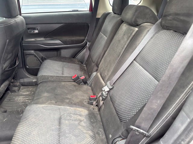 Used 2017 Mitsubishi Outlander ES FWD image 11