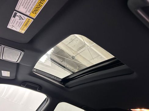 Used 2025 Honda Ridgeline Black Edition image 17