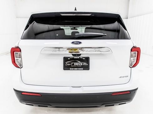 Used 2023 Ford Explorer 4WD image 6