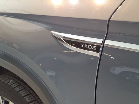 Used 2023 Volkswagen Taos SEL AWD/4WD image 8