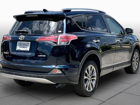 Used 2018 Toyota RAV4 Limited FWD image 13
