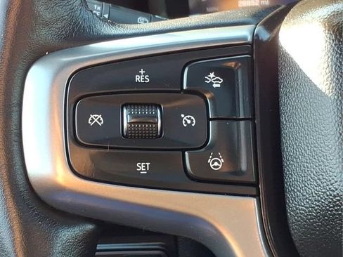 Used 2023 Chevrolet Suburban Premier w/ Advanced Technology Package AWD/4WD image 26
