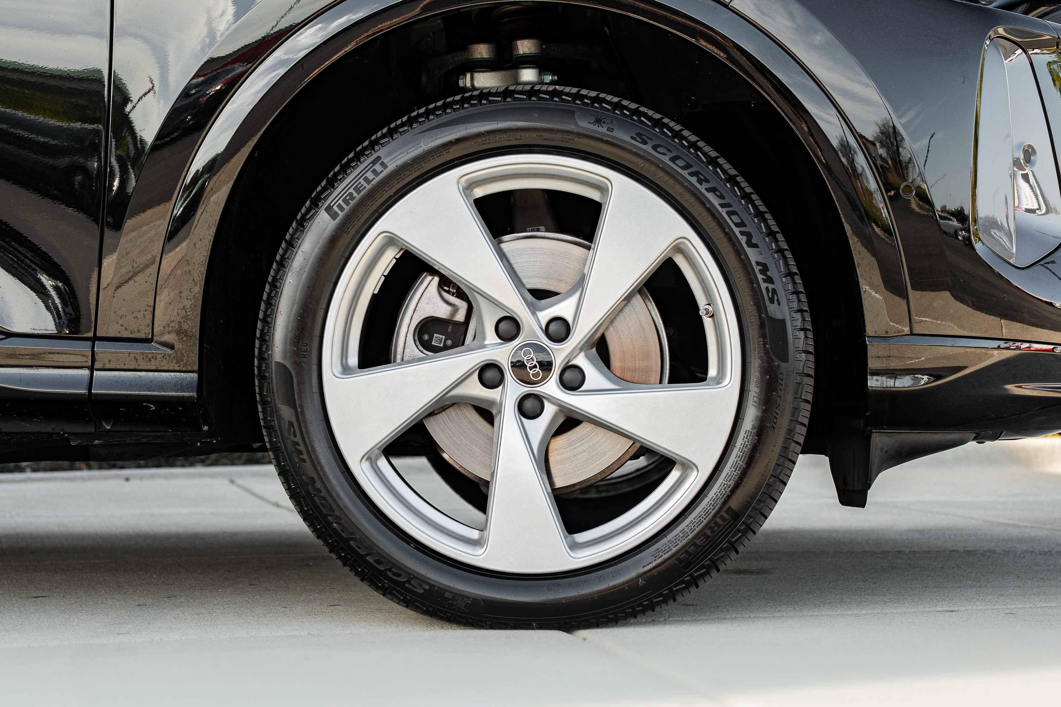 Certified 2025 Audi Q5 Premium Plus AWD/4WD image 28