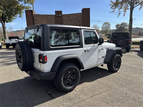 Used 2026 Jeep Wrangler Sport image 5