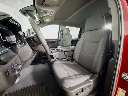 Used 2025 Chevrolet Silverado 1500 RST image 21