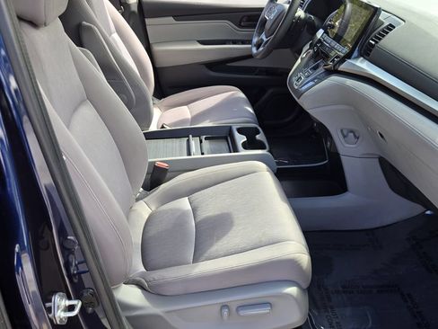 Used 2024 Honda Odyssey EX image 18