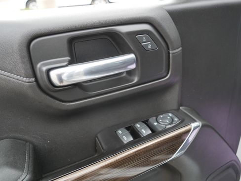 Used 2019 Chevrolet Silverado 1500 LT Trail Boss w/ Convenience Package image 19