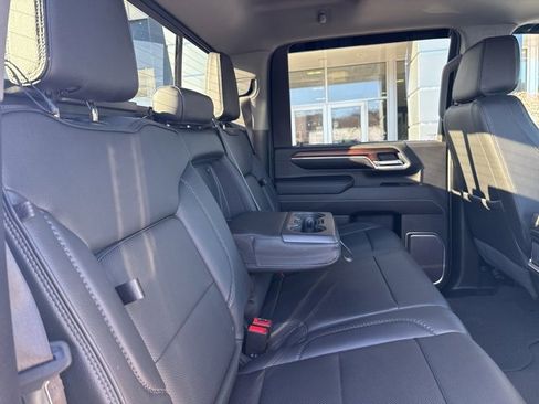 Used 2024 GMC Sierra 2500 Denali w/ Denali Reserve Package image 35