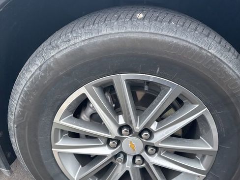 Used 2023 Chevrolet Traverse LT w/ LPO, Floor Liner Package image 34