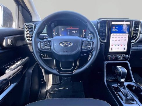 Certified 2025 Ford Ranger XLT w/ Technology Package AWD/4WD image 5