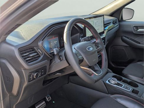 Used 2023 Ford Escape ST-Line w/ Tech Pack #1 image 33