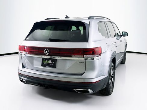 Used 2025 Volkswagen Atlas SE AWD/4WD image 9