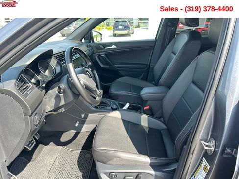 Used 2021 Volkswagen Tiguan SE R-Line AWD/4WD image 10