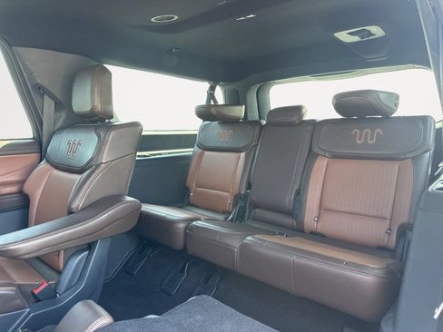 Used 2025 Ford Expedition Max King Ranch AWD/4WD image 38