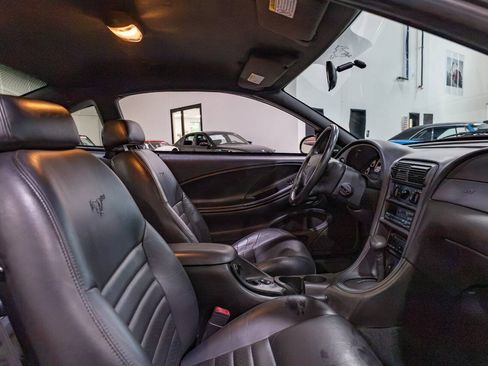 Used 2000 Ford Mustang GT RWD image 28