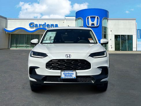 New 2027 Honda HR-V LX image 2