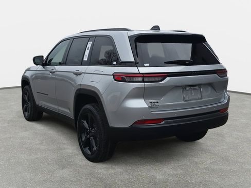 New 2026 Jeep Grand Cherokee Limited w/ Limited Altitude Package AWD/4WD image 7