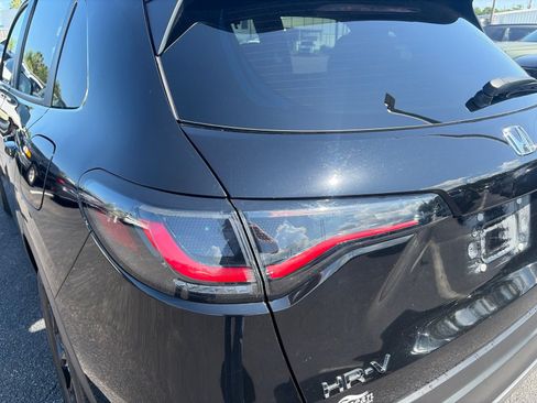Certified 2025 Honda HR-V Sport image 16