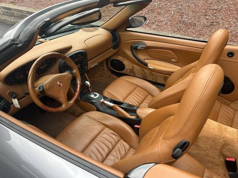 Used 2004 Porsche 911 Turbo AWD/4WD image 17