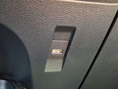 Used 2022 Toyota Corolla LE FWD image 22