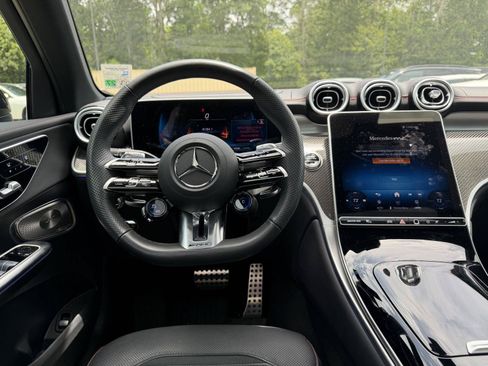 Certified 2025 Mercedes-Benz GLC 43 AMG 4MATIC image 19
