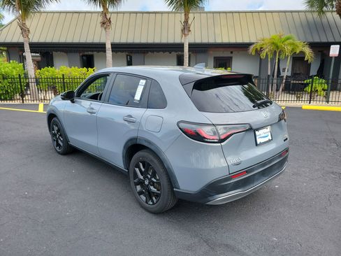 Used 2024 Honda HR-V Sport image 7