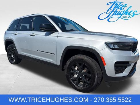 Used 2024 Jeep Grand Cherokee Altitude AWD/4WD image 1