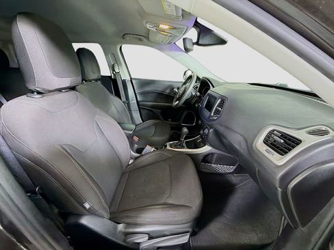 Used 2021 Jeep Compass Sport image 26