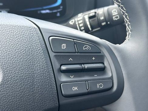 New 2026 Hyundai Venue SEL FWD image 27