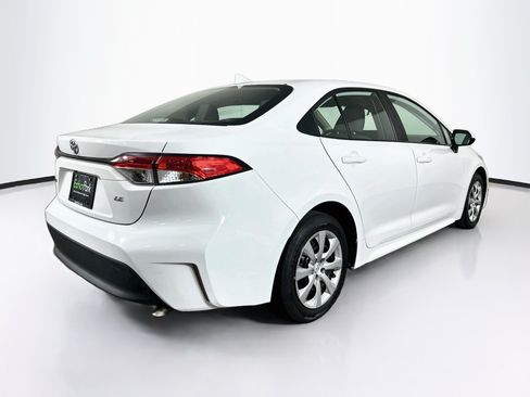 Used 2025 Toyota Corolla LE FWD image 9
