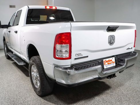 Used 2024 RAM 2500 Big Horn AWD/4WD image 9