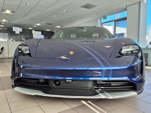 Used 2024 Porsche Taycan 4S AWD/4WD image 2