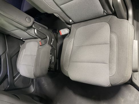 Used 2023 Chevrolet Traverse LT AWD/4WD image 11