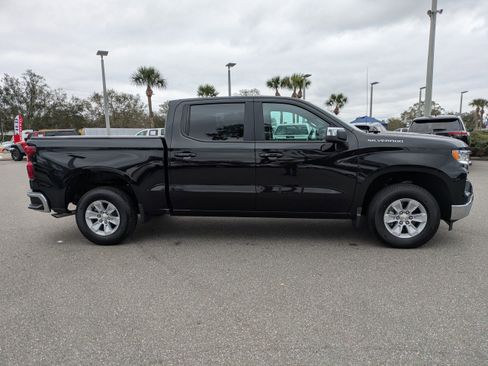 Used 2024 Chevrolet Silverado 1500 LT image 3