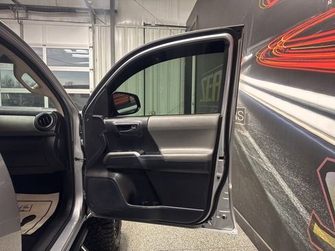 Used 2020 Toyota Tacoma SR5 w/ Technology Package image 26