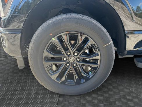 New 2025 Ford F150 Lariat w/ Equipment Group 501A Mid image 17