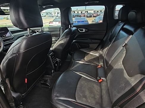 Used 2024 Jeep Compass Trailhawk image 19