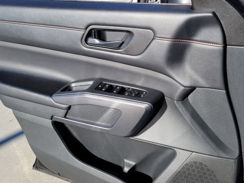 Used 2024 Nissan Pathfinder Rock Creek image 7