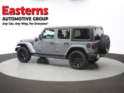 Used 2022 Jeep Wrangler Unlimited Sahara w/ Cold Weather Group AWD/4WD image 61