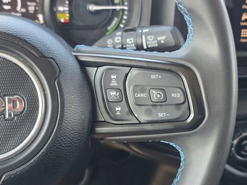 Certified 2024 Jeep Wrangler Unlimited Rubicon 4xe AWD/4WD image 37